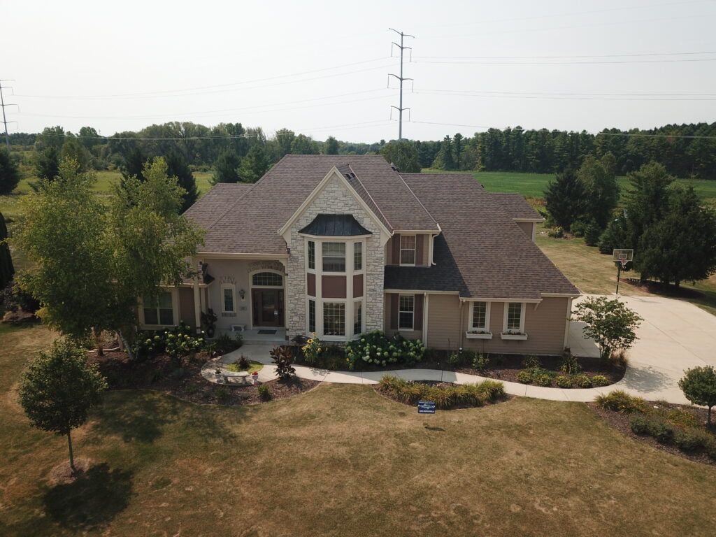 How Long Does a Shingle Roof Last in Milwaukee WI?